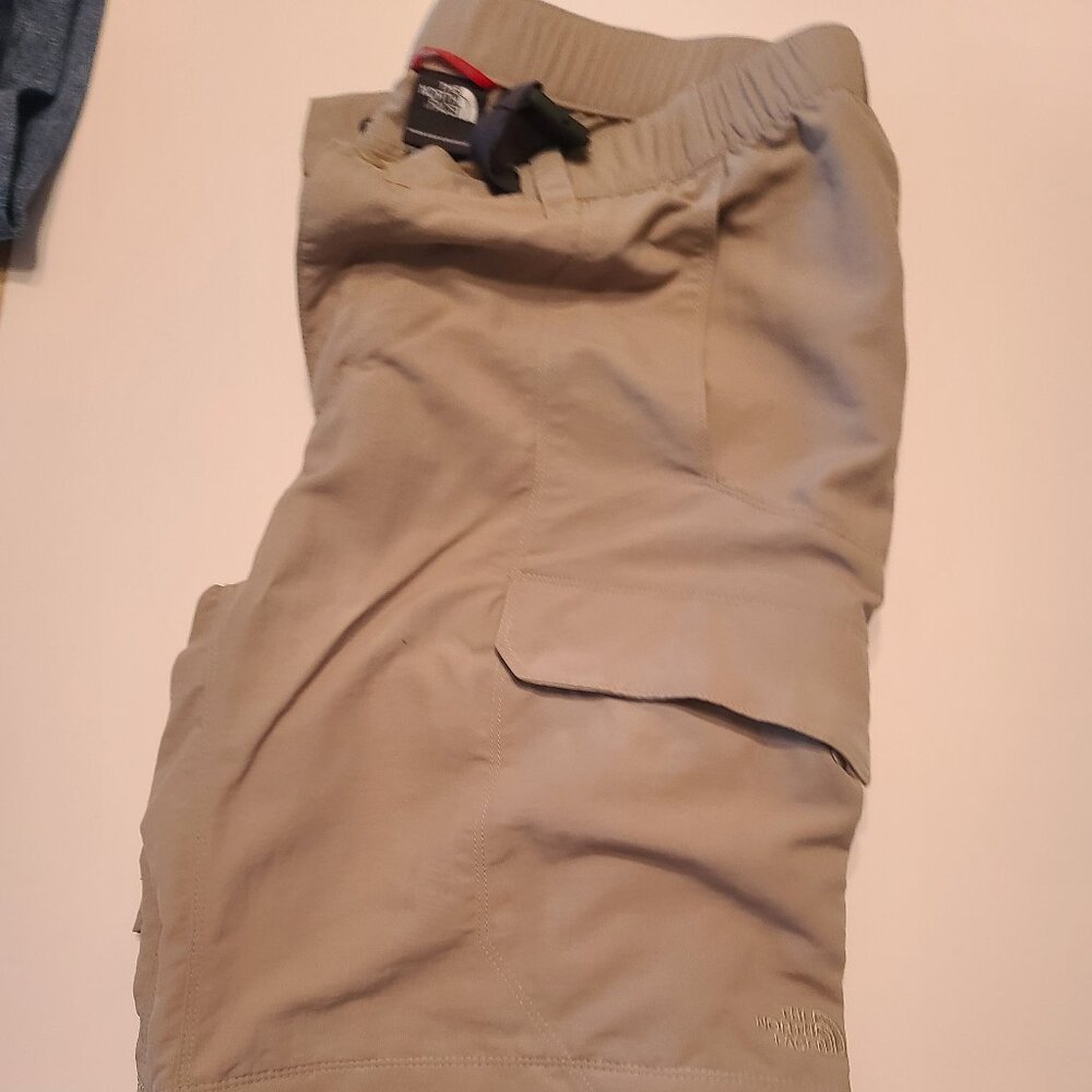 North Face Men's Nylon Pant /Shorts- LARGE